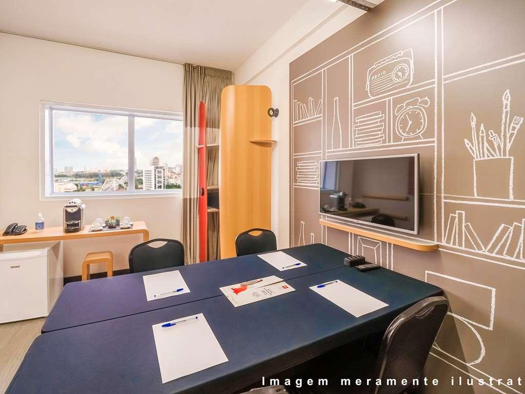 Отель Ibis Budget Sao Paulo Paulista Номер фото